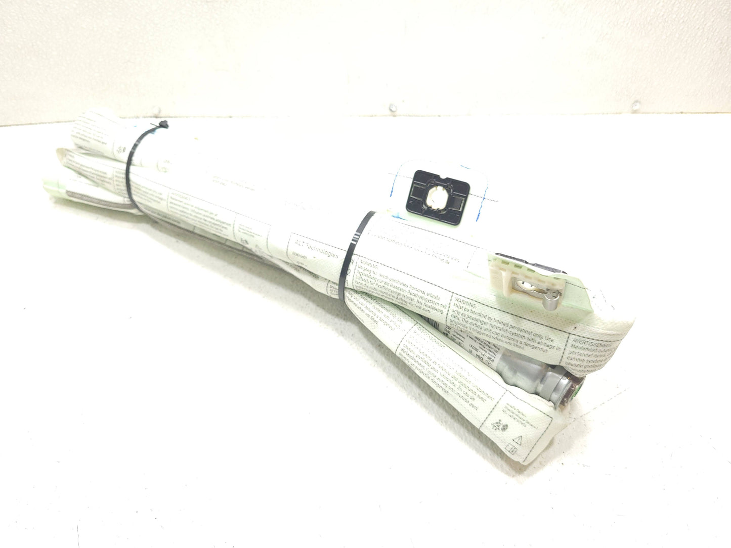 2011 - 2015 Mercedes E350 W212 Roof Curtain Air Bag Right Passenger Side OEM