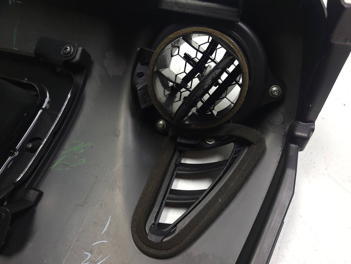 2007 - 2009 Mazda CX-7 Dash Airbag Air Bag Passenger Side Right OEM