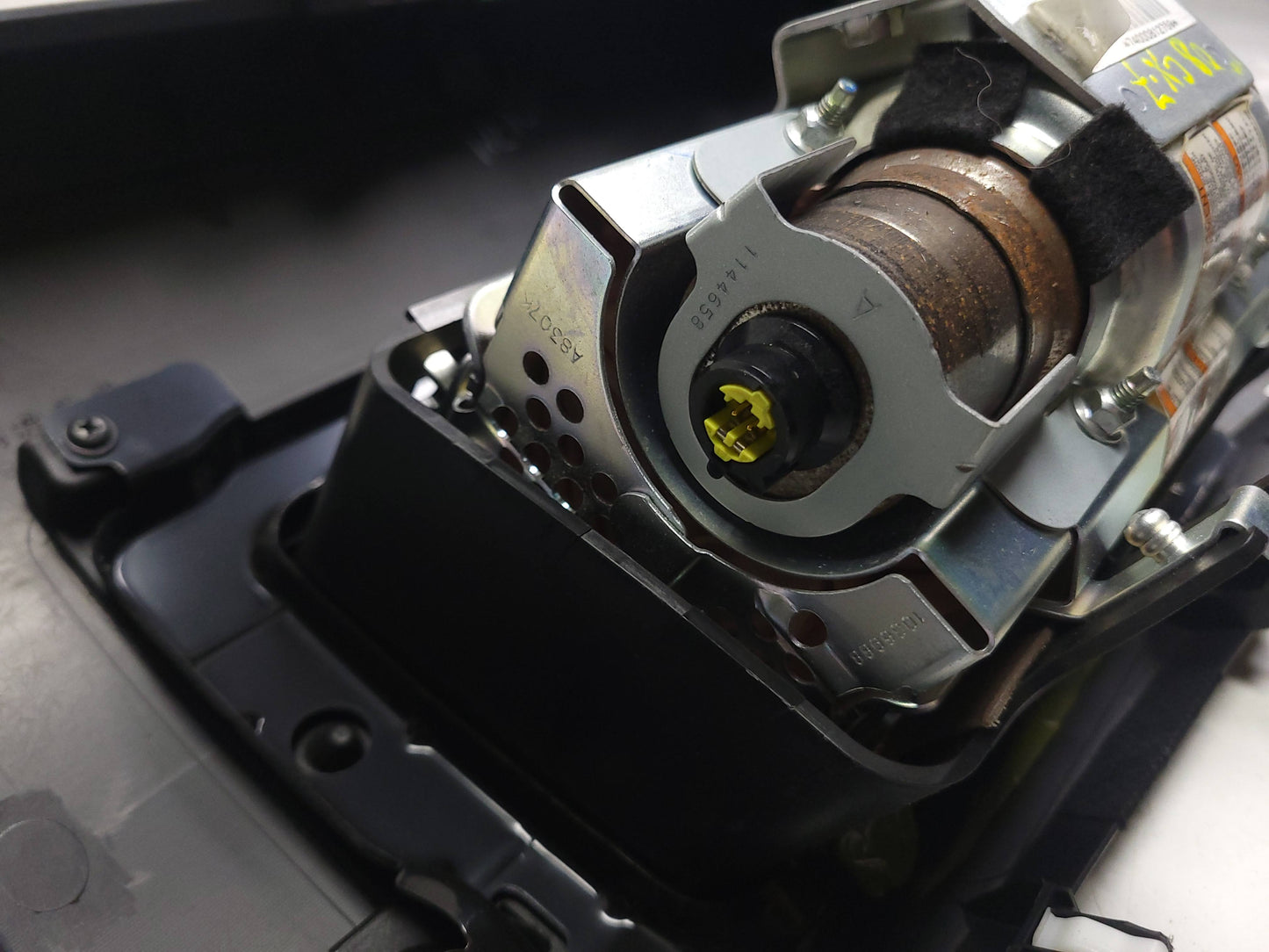 2007 - 2009 Mazda CX-7 Dash Airbag Air Bag Passenger Side Right OEM