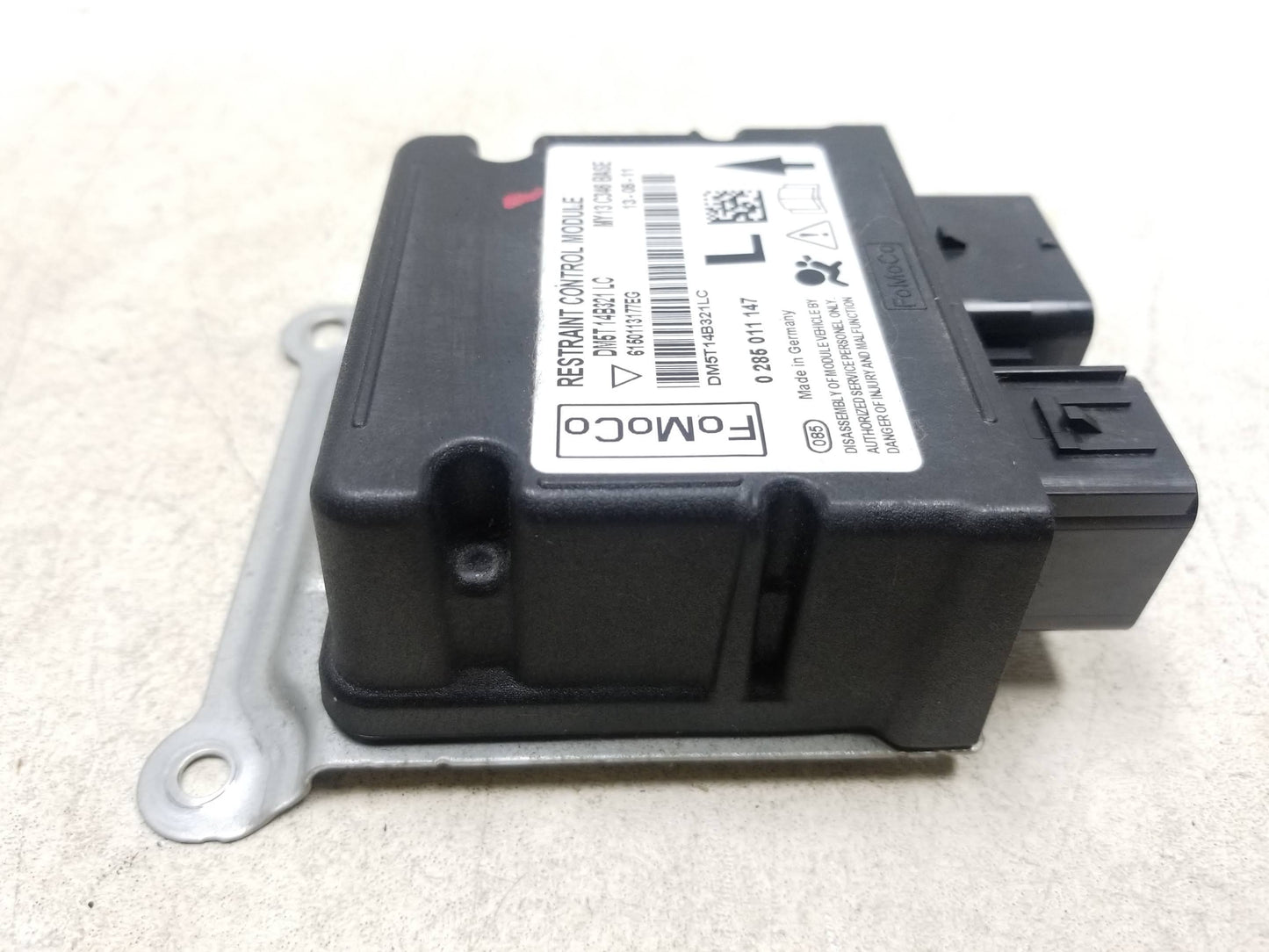 12 - 14 Ford Focus SRS AirBag Restraint Control Module OEM