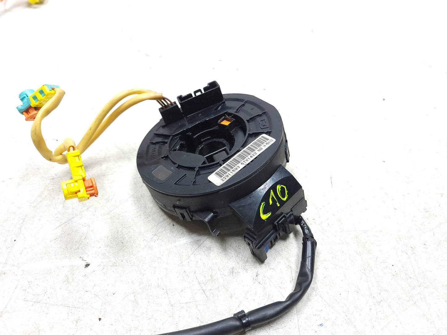 2010 - 2014 Chevrolet Suburban Clock Spring OEM