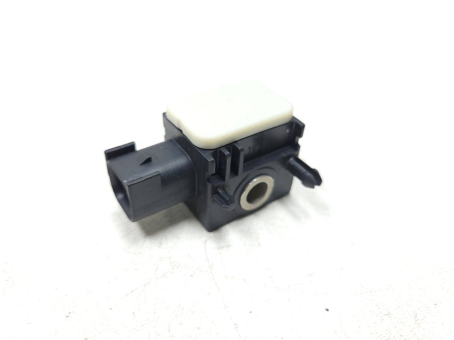 09-12 Hyundai Genesis Impact Crash SRS Sensor OEM