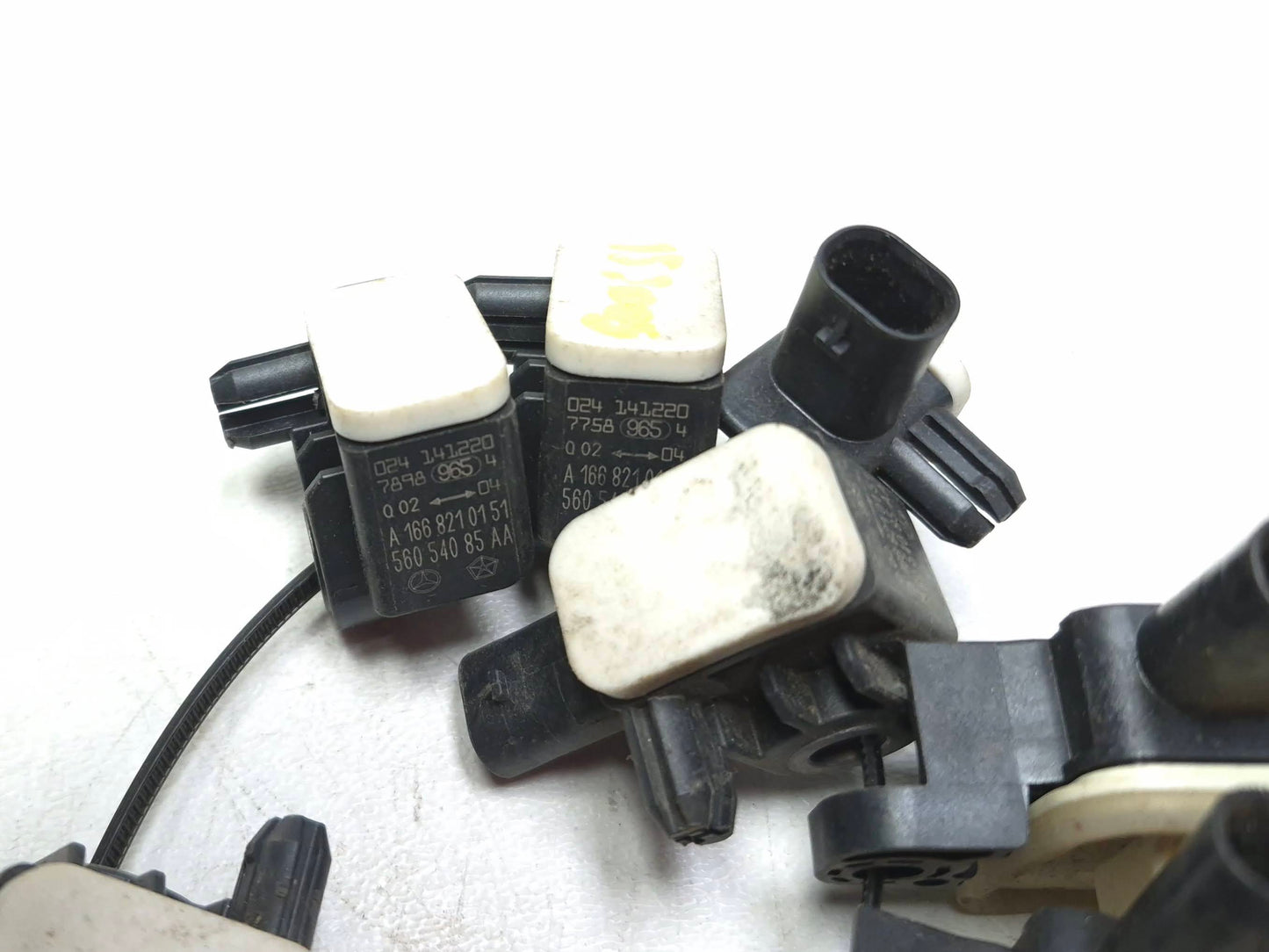 2015 Chrysler 300S Impact SRS Crash Sensor 7Pcs OEM