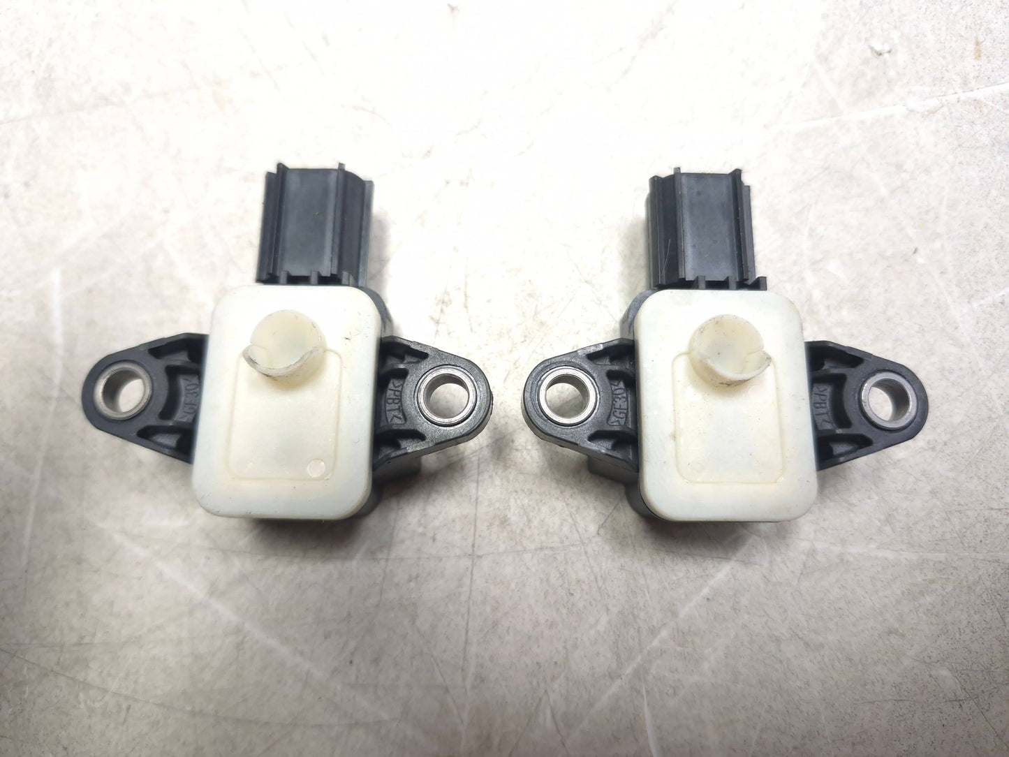 2007-2011 Ford Expedition Lincoln Navigator SRS Airbag Crash Impact Sensor  2Pcs OEM