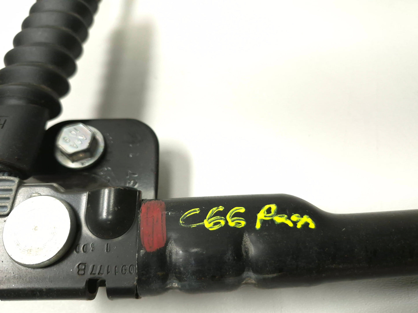 2011 - 2014 Hyundai Sonata Front Right Passenger Seat Belt Pretensioner OEM