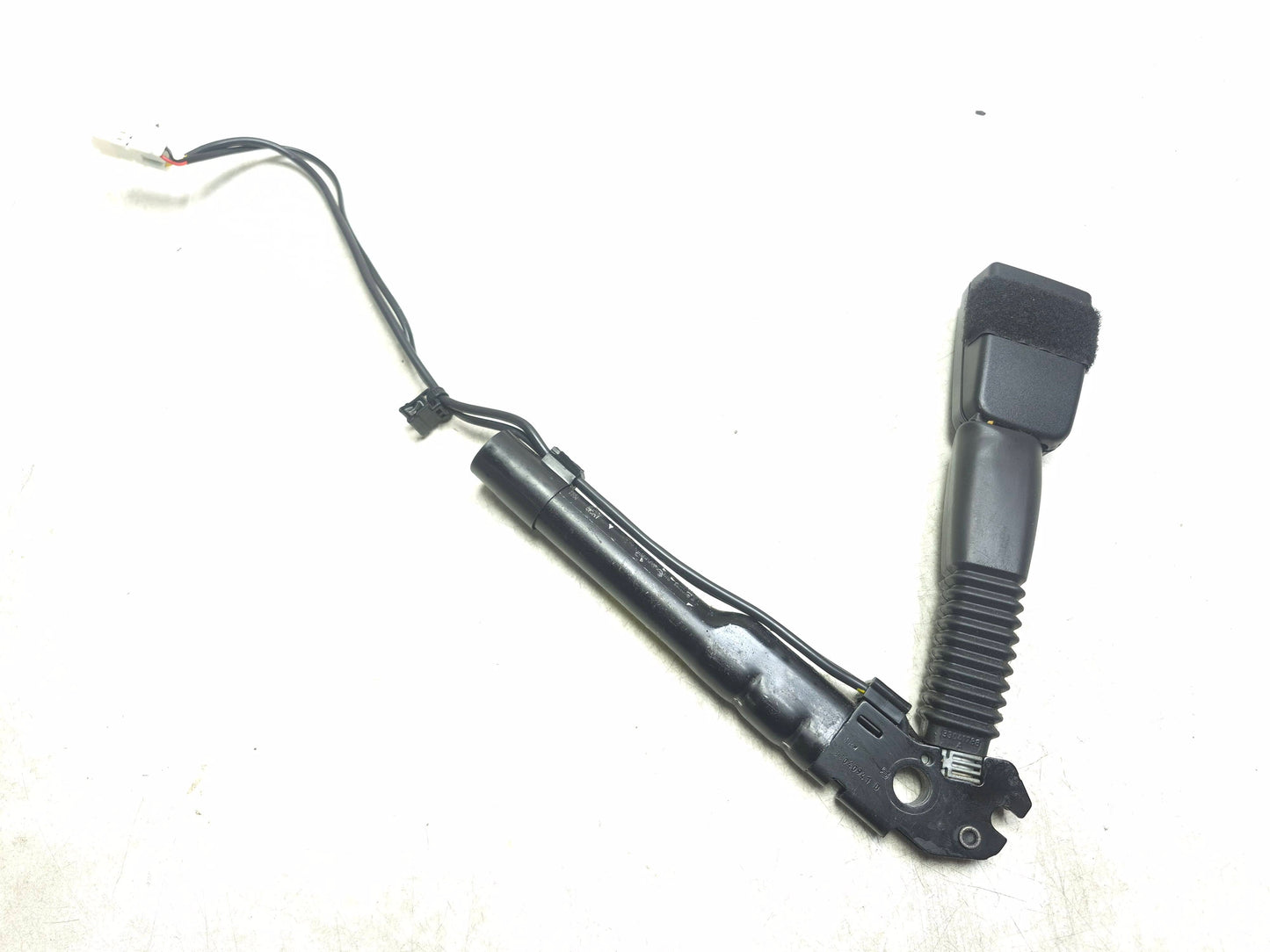 2013 - 2018 BMW F30 M3 328 335 Front Right Passenger Seat Belt Buckle Latch OEM