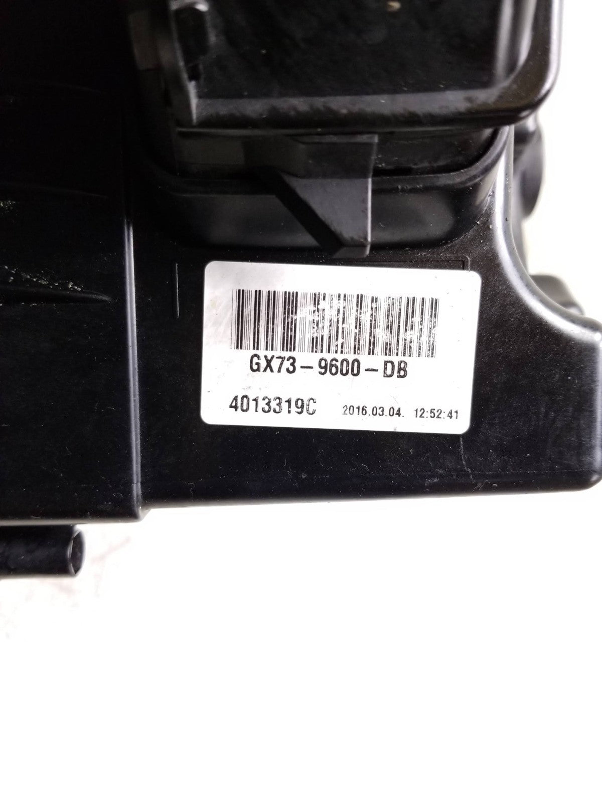 2017 Jaguar Xe Air Filter Box Housing Gx73-9600-db