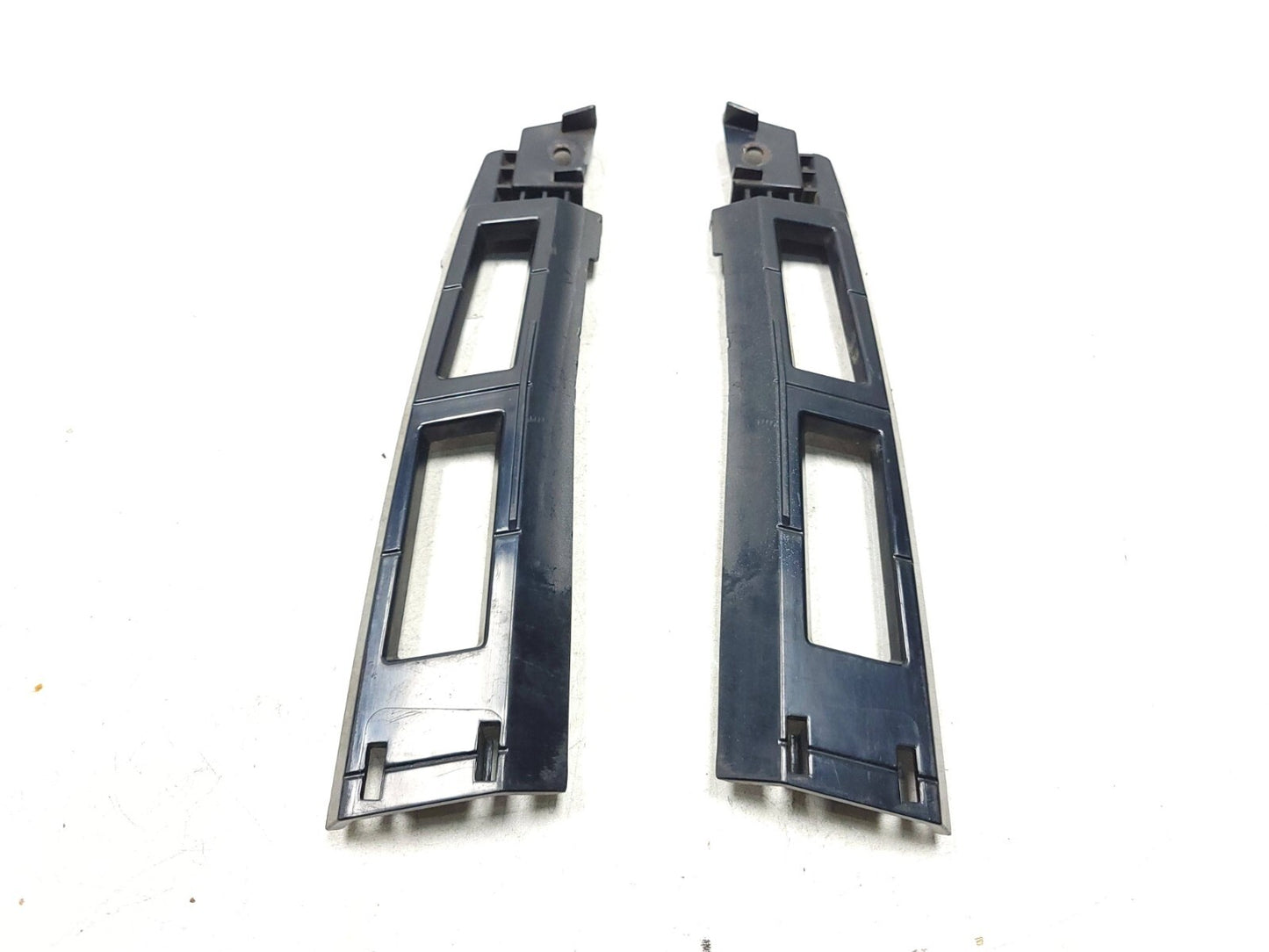 2010 - 2013 BMW X5 E70 Rear Bumper Mount Bracket Left & Right Pair OEM