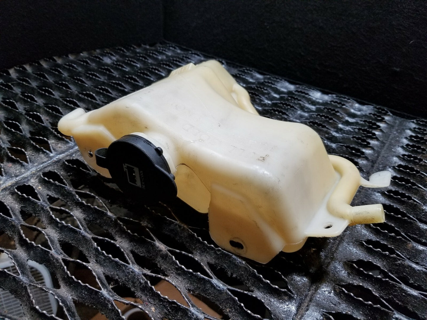 07 08 09 10 11 12 GMC Acadia Coolant Bottle Recovery Tank Reservoir OEM