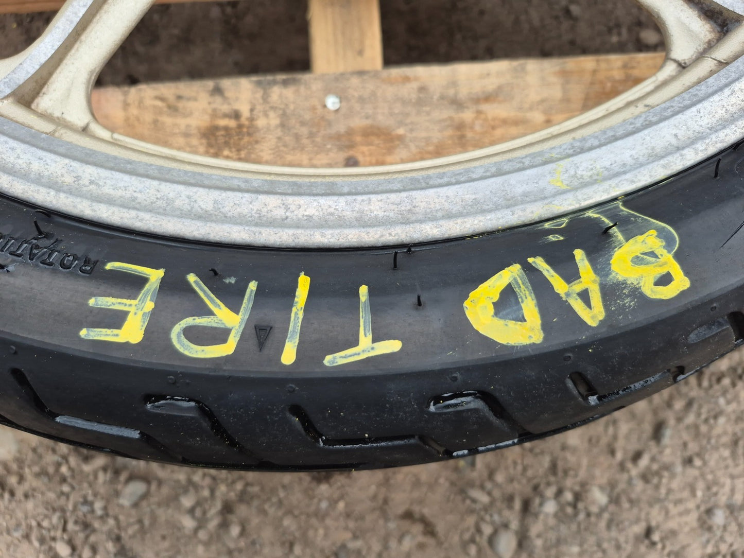 1993 Yamaha Xv750 Wheel Rim W/ Tire Front & Rear Pair R 19 R 15 OEM