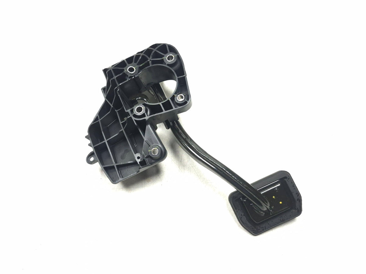 2021 Tesla Model 3 Brake Pedal 1044691-00-d OEM