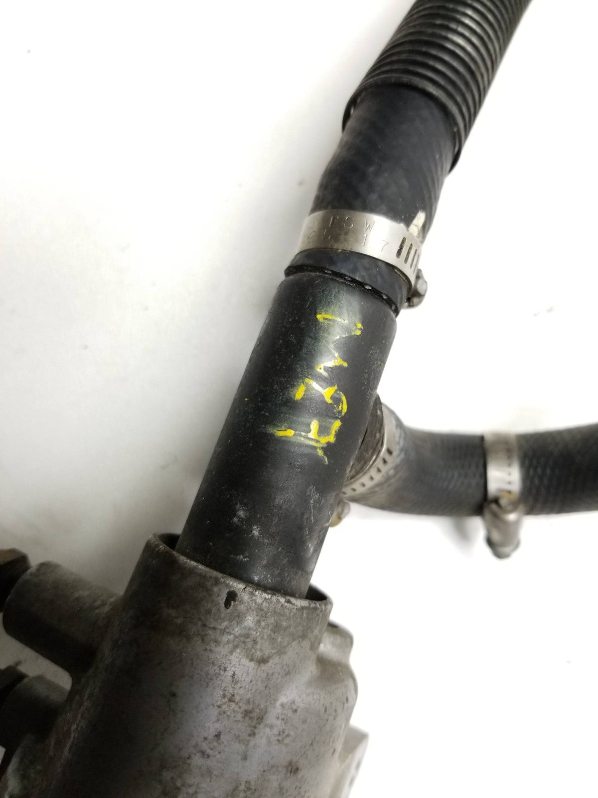 1990 Kawasaki Vn750 Vulcan Thermostat Housing Radiator Cap OEM