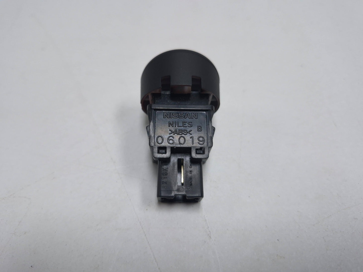 2015 Nissan Juke Hazard Emergency Warning Light Button Switch OEM