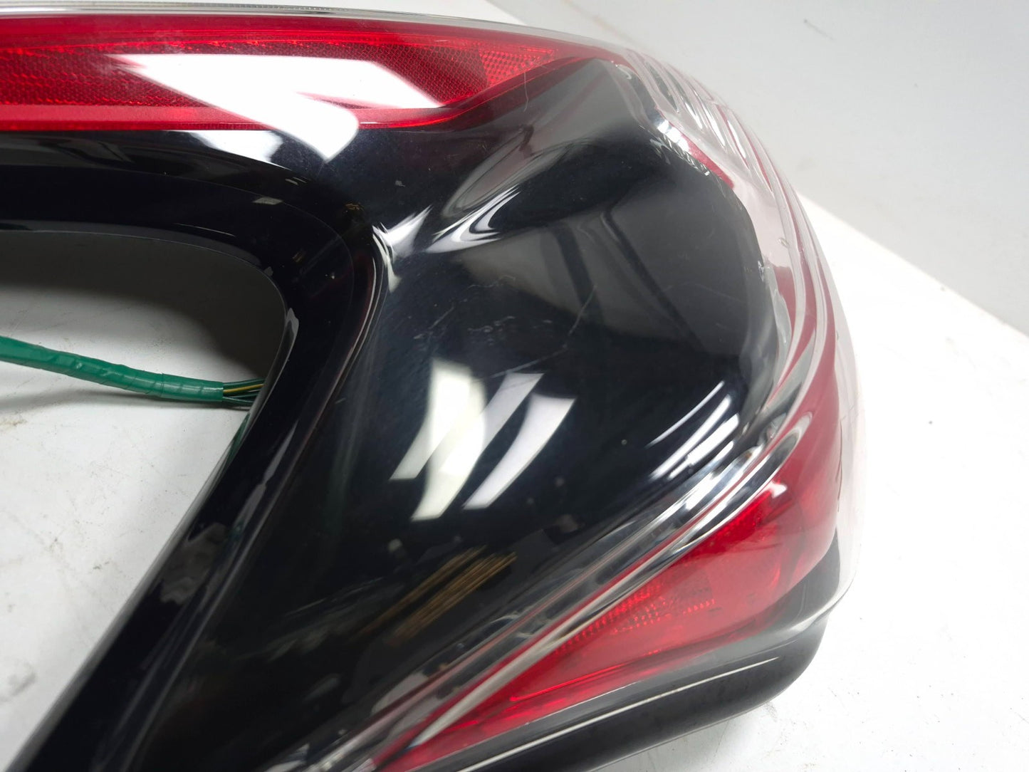 2015 Nissan Juke Tail Light Left & Right Pair OEM