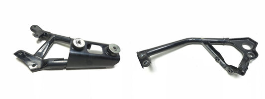 2013 Suzuki Vl800 Boulevard C50 Swingarm Bracket & Muffler Bracket Pair OEM