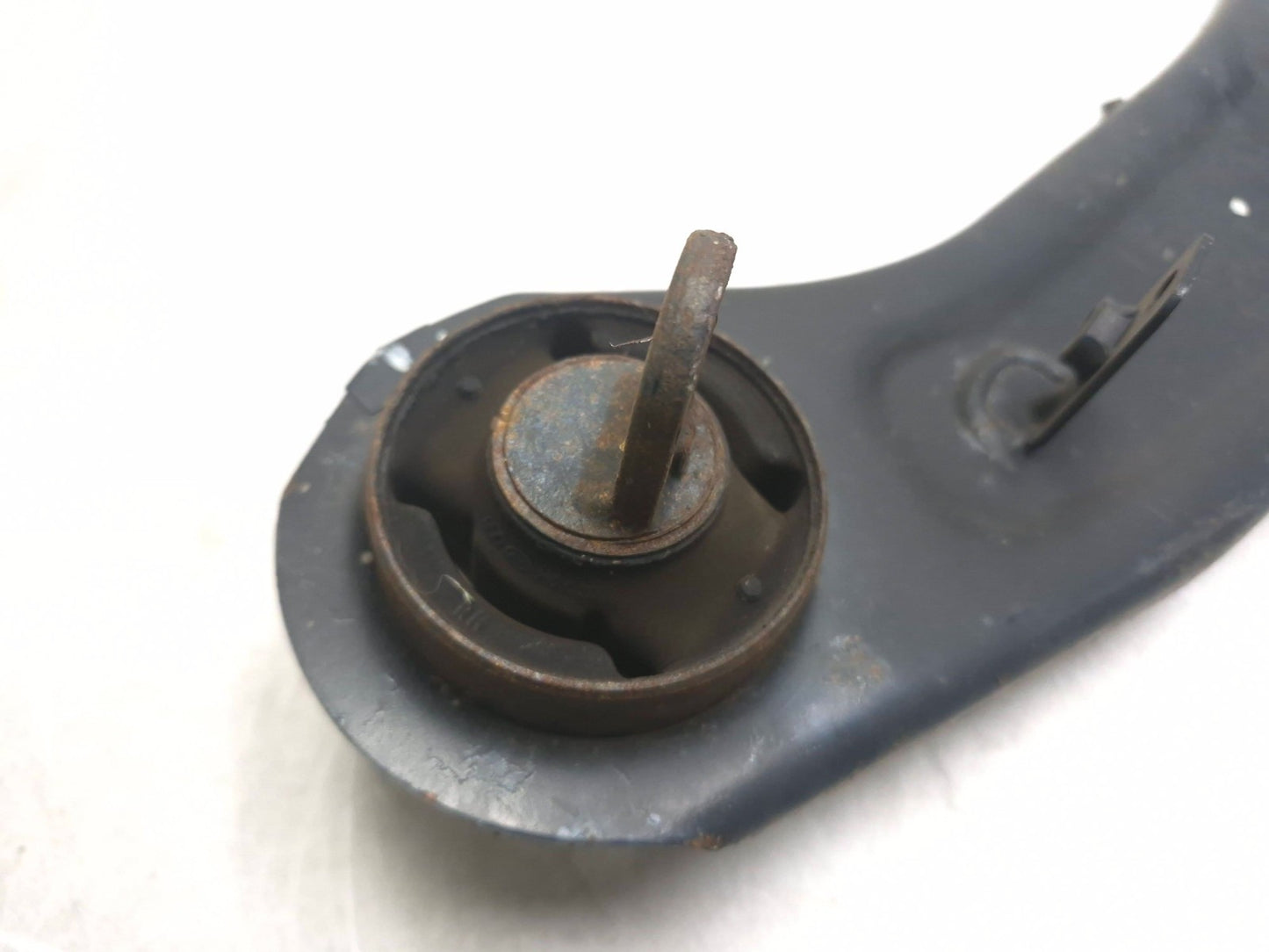 2019 Hyundai Kona Rear Control Arm Right Passenger Side 3 Pcs OEM