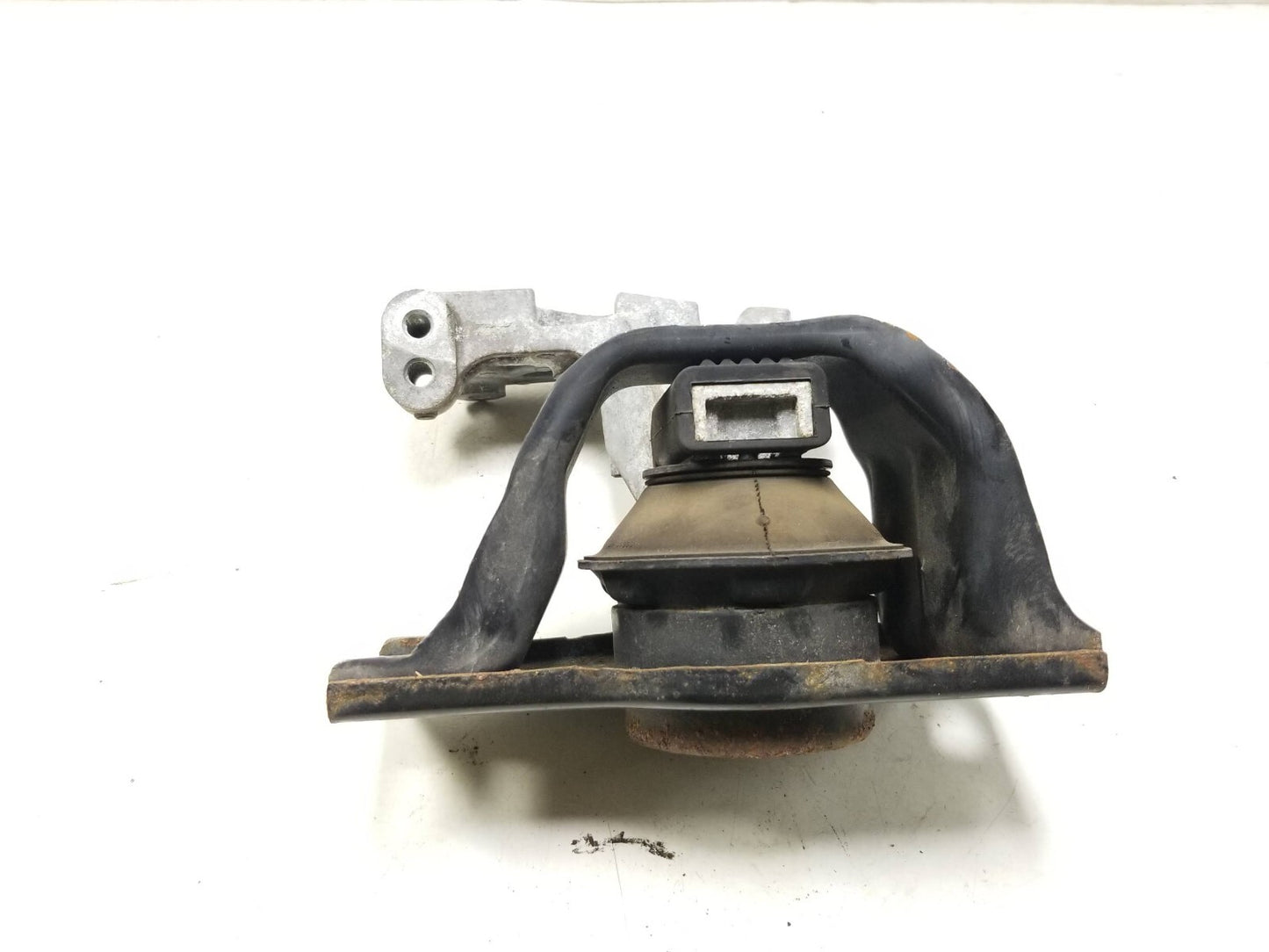 08-15 Nissan Rogue Engine Mount Bracket Left & Right Pair OEM ✅