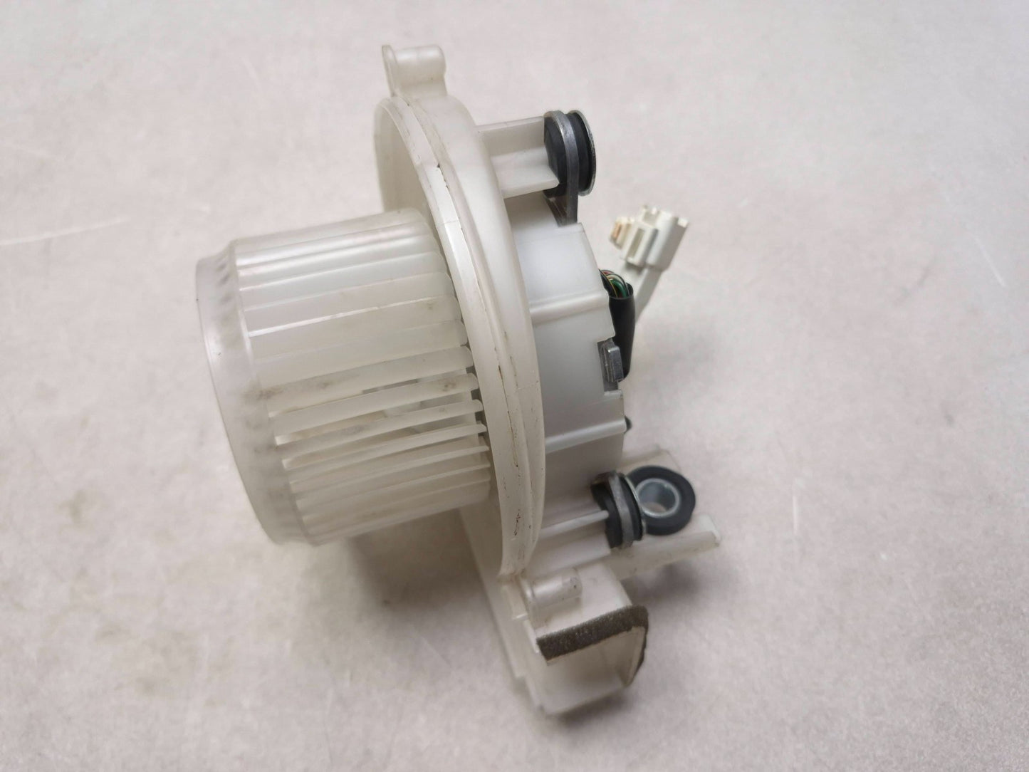 2011 Toyota Prius Hybrid Battery Blower Motor OEM