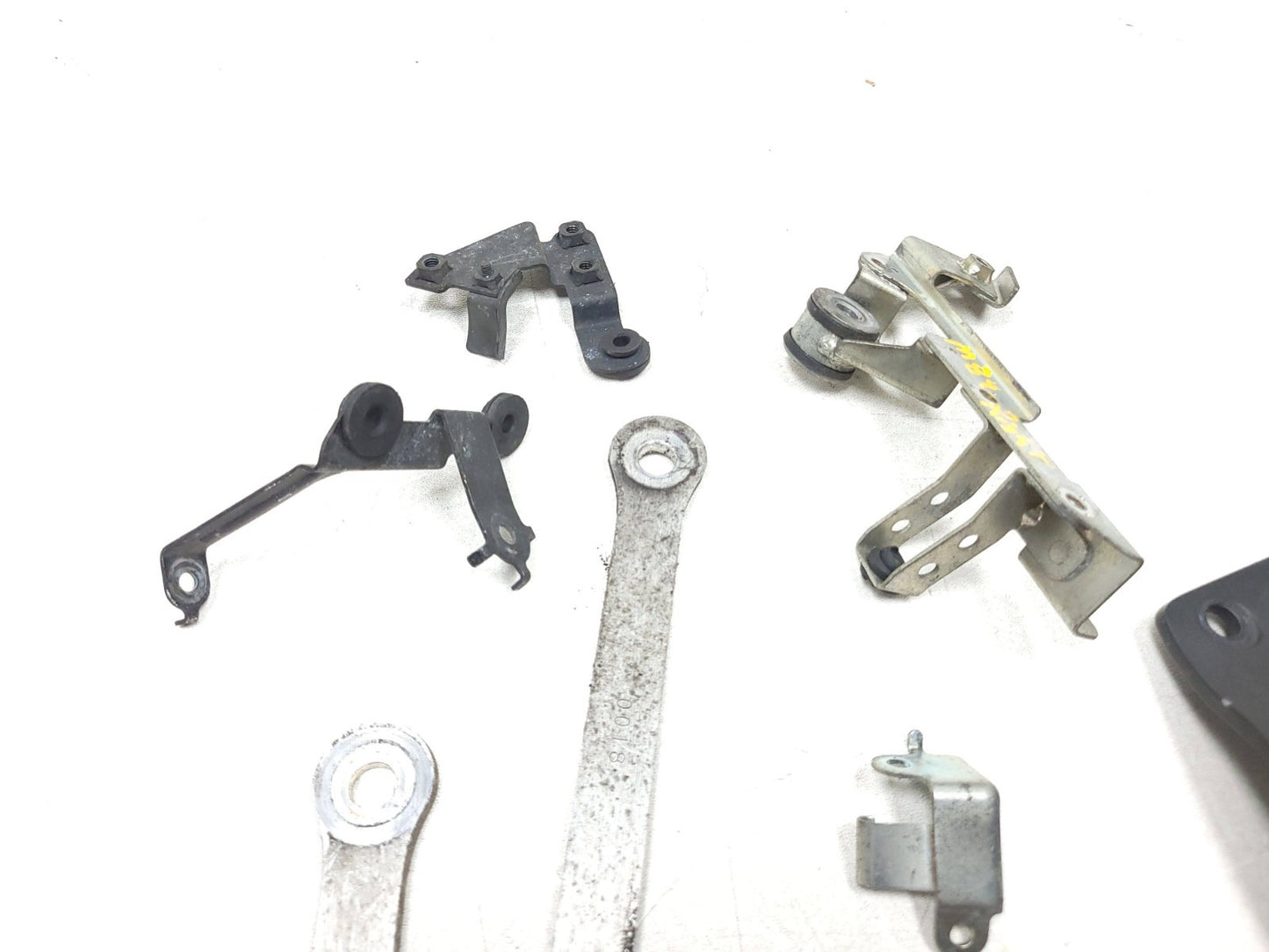 2007 Kawasaki Ninja Zx-6r Zx600  Holder & Bracket 18pcs OEM