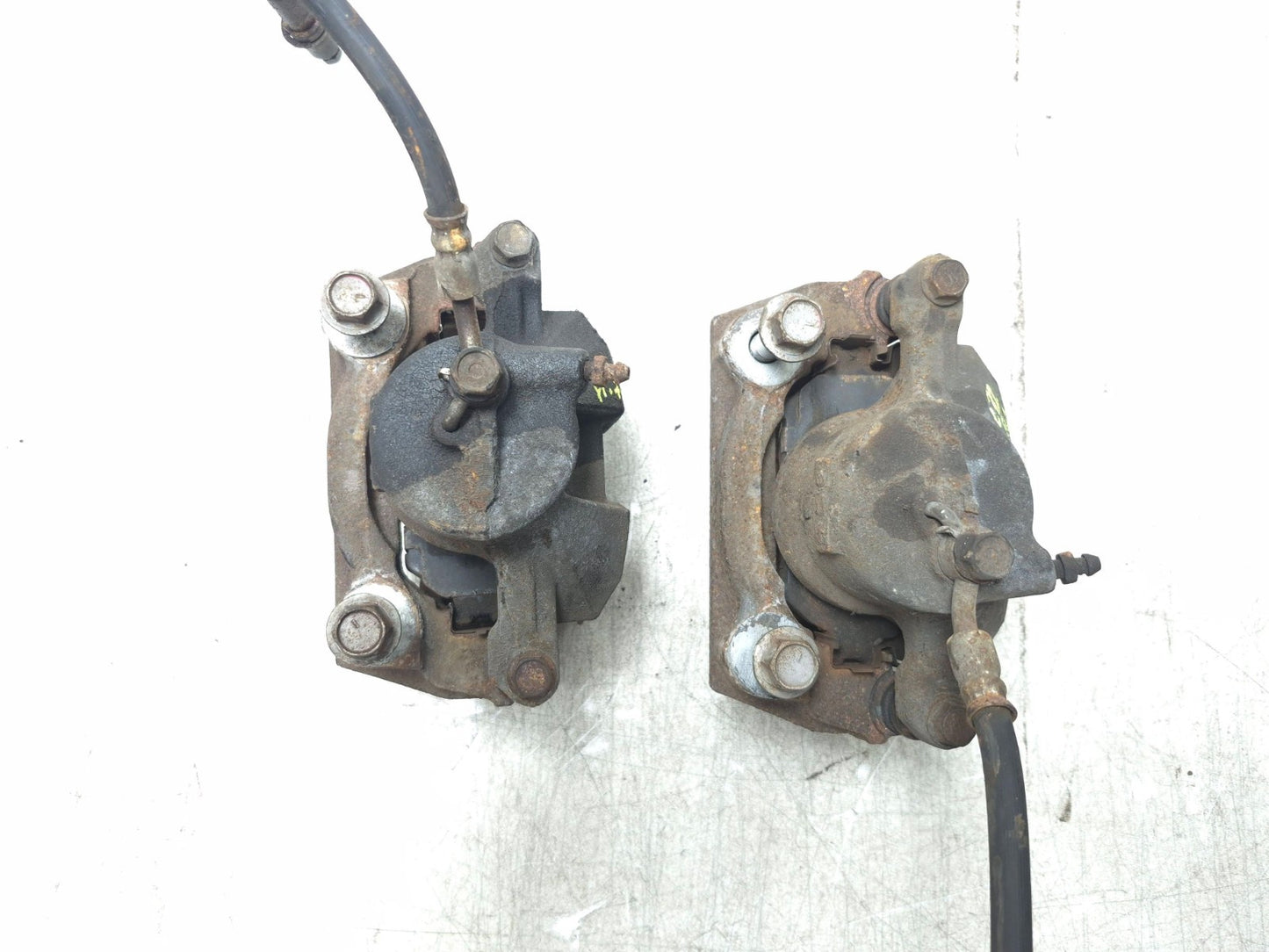 2009 Lexus Is 250 2.5l AWD Front Brake Caliper Left & Right Pair OEM