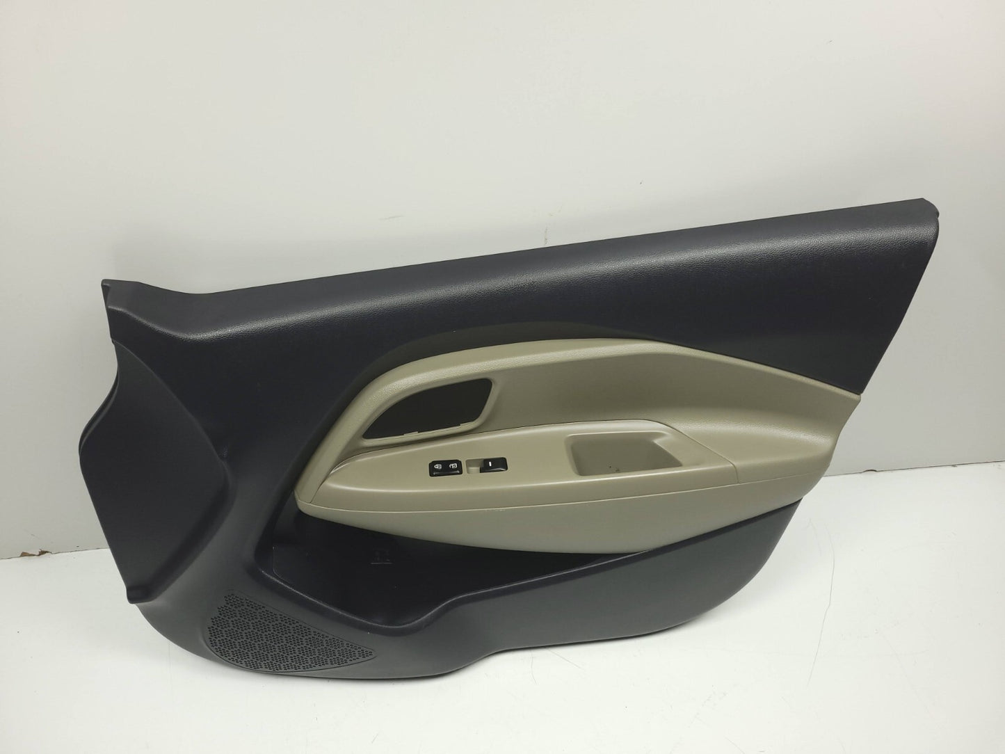 2014 Kia Rio Door Panel Trim Front Passenger Side Right OEM ✅