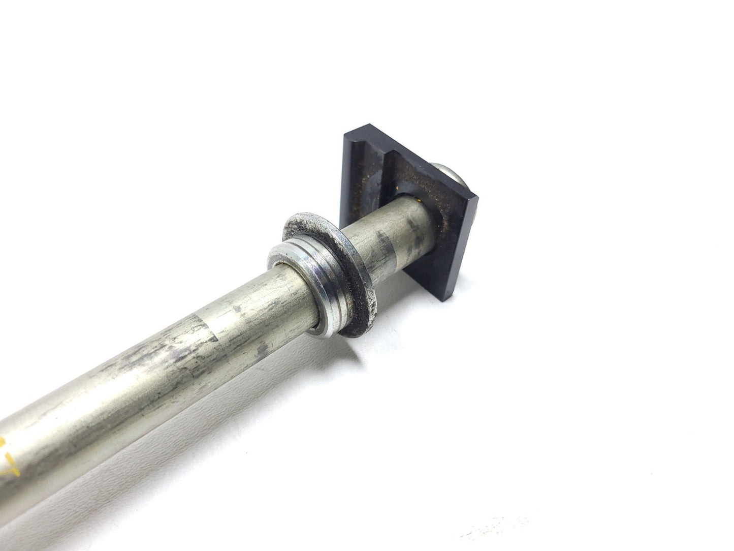 2007 Yamaha Xvs 1300 V-star Axle Wheel OEM