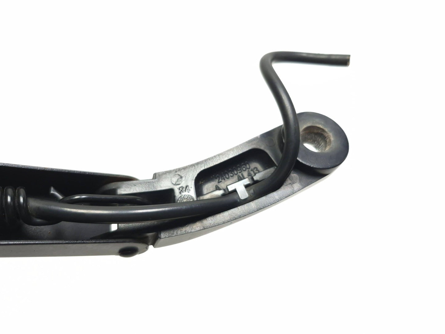2013 Cadillac Escalade Esv Front Windshield Wiper Arm Pair OEM
