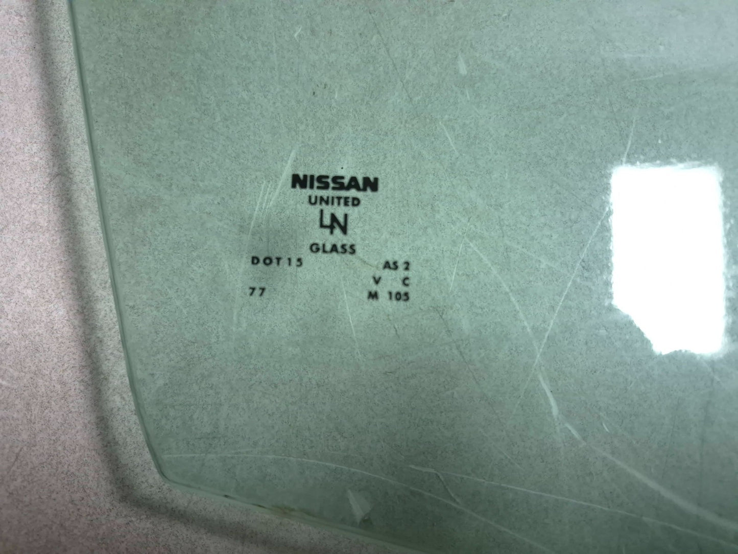 2010 Nissan Maxima Front Passenger Door Window Glass OEM