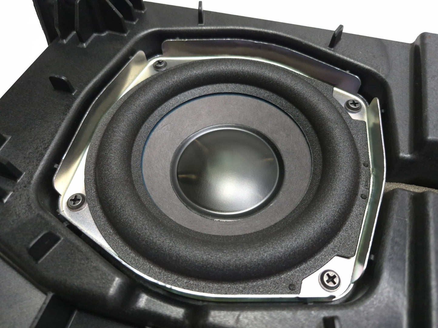 2013 Cadillac Escalade Esv Bose Subwoofer OEM