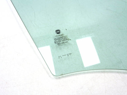 2014 Fiat 500l Door Window Glass Front Passenger Side Right OEM