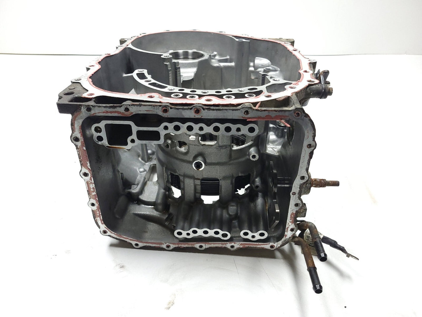 2011 - 2013  Kia Sportage At Transmission Case Bell Housing 2.4l OEM