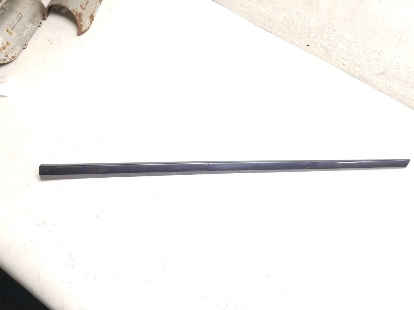 2013 Dodge Caravan Door Window Belt Seal Molding Fron Passenger Side Right OEM