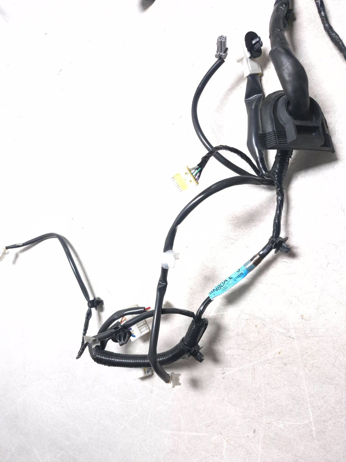 2010 Nissan Maxima Sv Front Driver Door Wiring Harness OEM