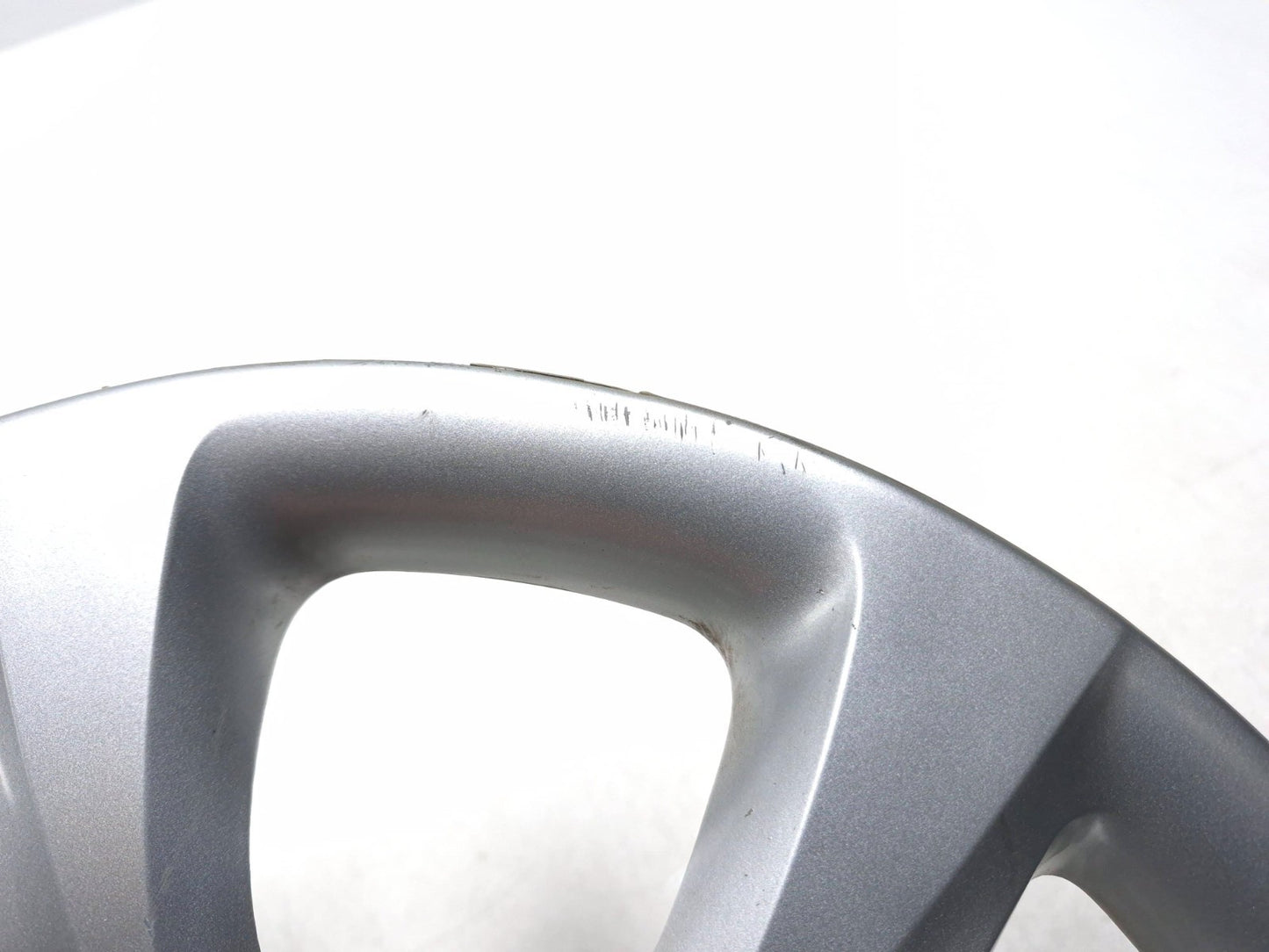 2014 Hyundai Accent Wheel Cover Hub Cap Assembly 3pcs OEM