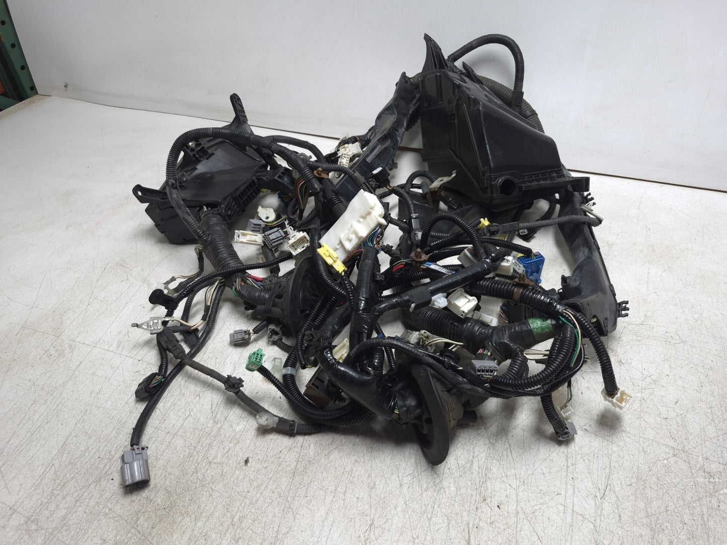 2009 Lexus Is 250 Engine Bay Room Wire Wiring Harness OEM