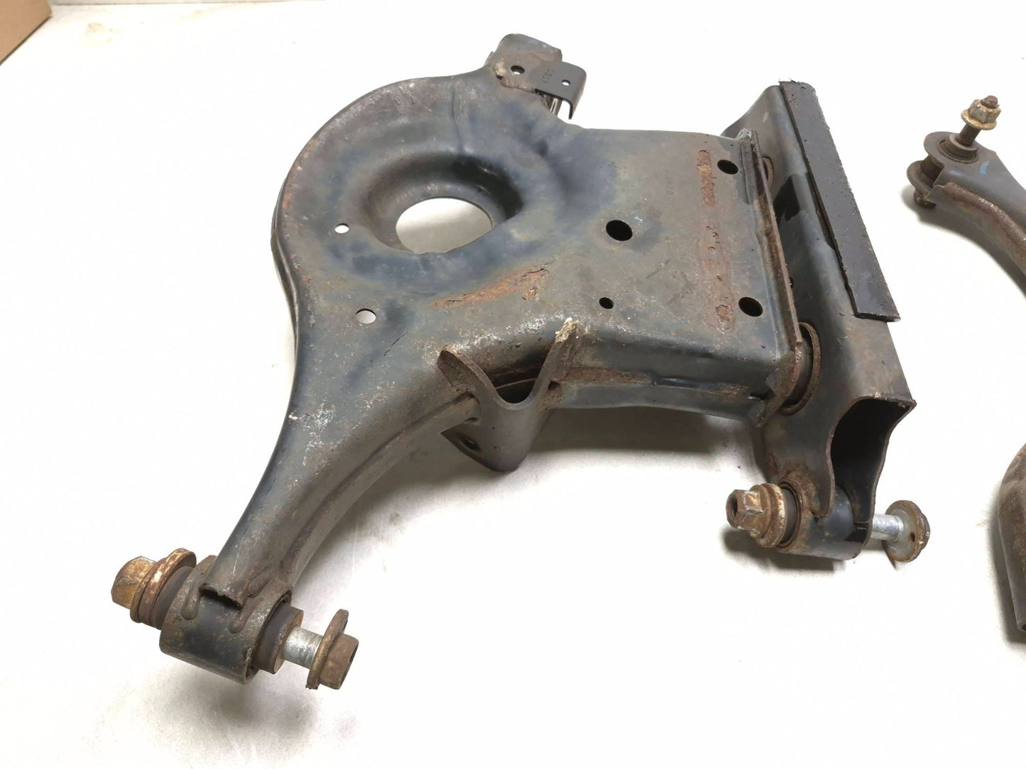 2018 Nissan Altima Rear Control Arm Passenger Side Right 2pcs OEM