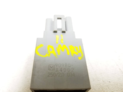 2007 - 2011 Toyota Camry Radio Receiver Relay 90980-a4002 250/2.0  OEM