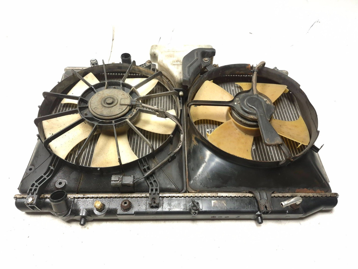 2008 Acura Tl Type-s Engine Cooling Radiator & Fan 3.5l OEM