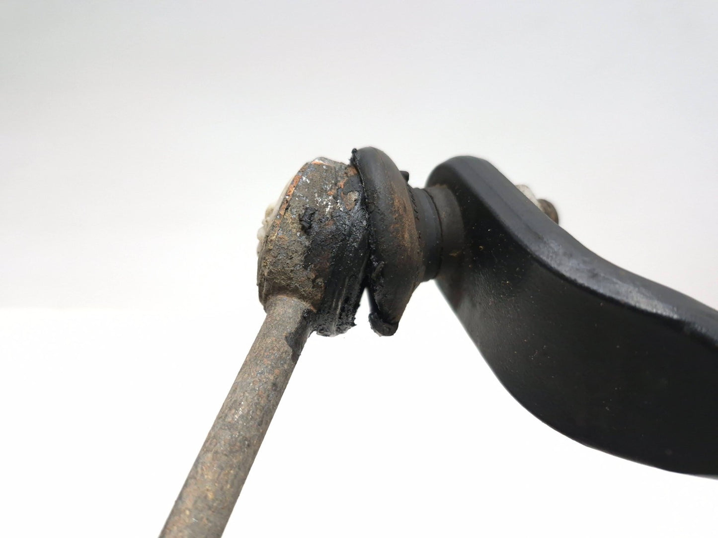 2013 Ford Transit Connect Front Stabilizer Sway Bar  OEM