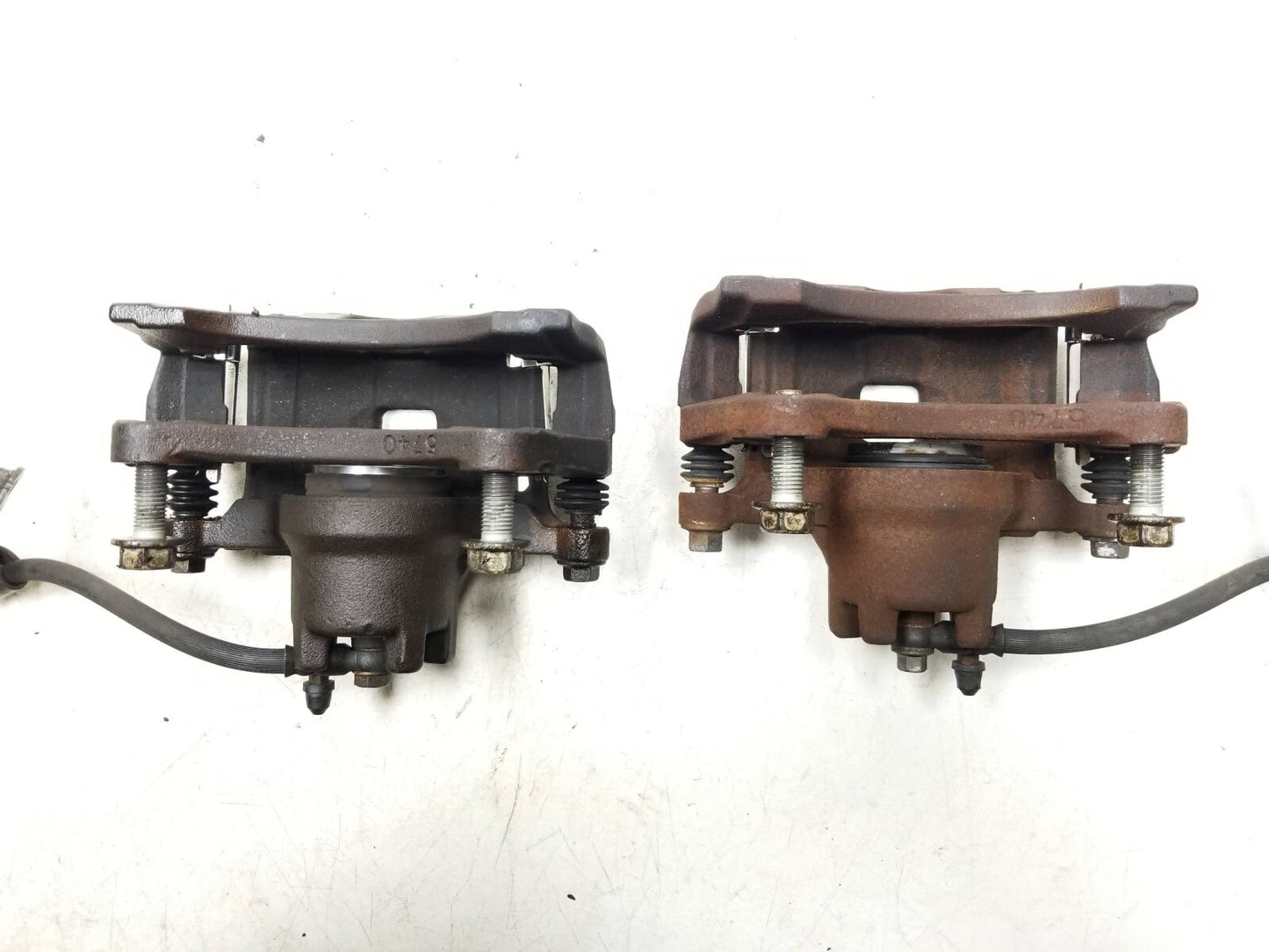 2013 Chrysler 200 Front Brake Caliper Left & Right OEM