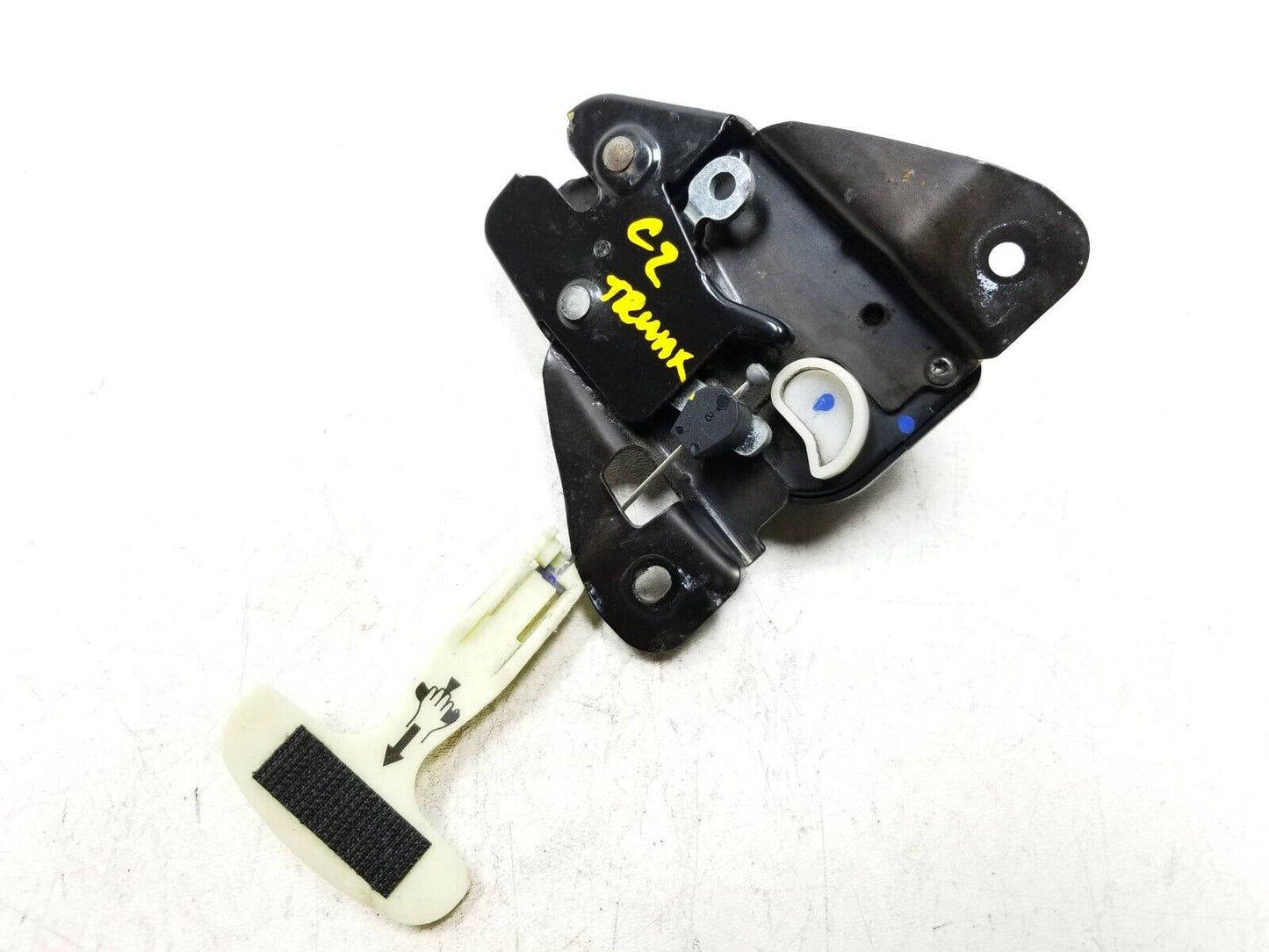 2011-2014 Chrysler 200 Sedan Trunk Lid Lock Latch Actuator OEM