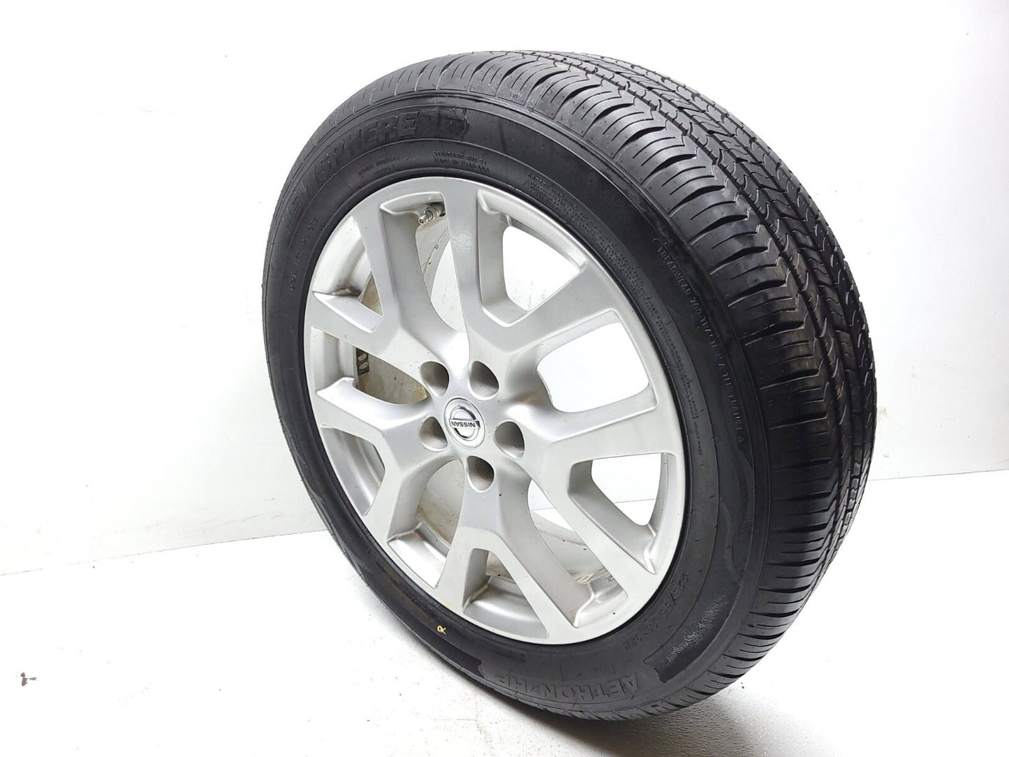 2012 Nissan Rogue Wheel Rim W/ Tire 225/55r18 10/32" OEM