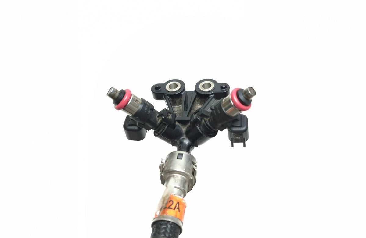 2017-2024 Harley Touring M8 Fuel Rail Injectors Line 61200022 OEM