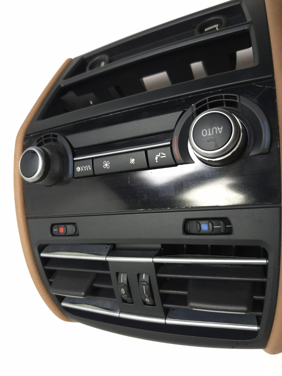 2011 BMW 750li Center Console Rear Trim Air Vent & Controls OEM