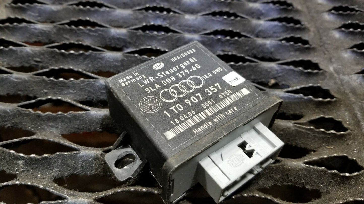 2006 VW Jetta Headlight Xenon Lamp Range Control Module OEM N17