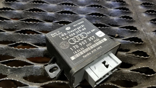 2006 VW Jetta Headlight Xenon Lamp Range Control Module OEM N17