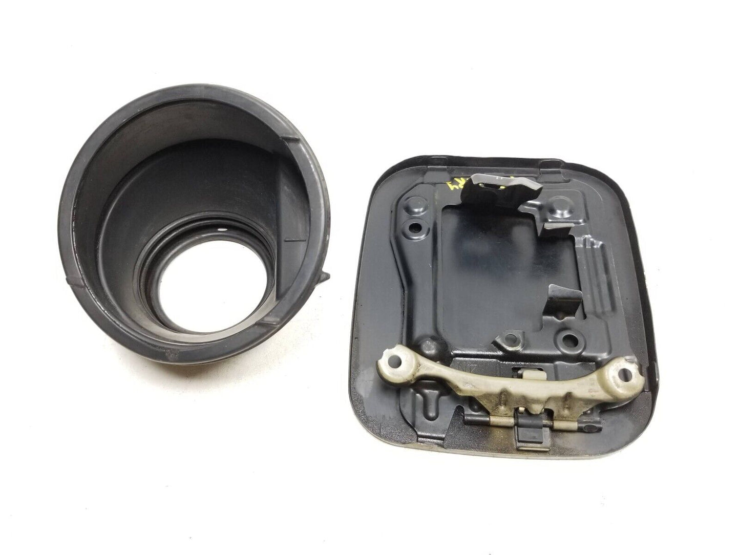 2007-2011 Toyota Camry Fuel Door & Fuel Filler Pocket Seal OEM