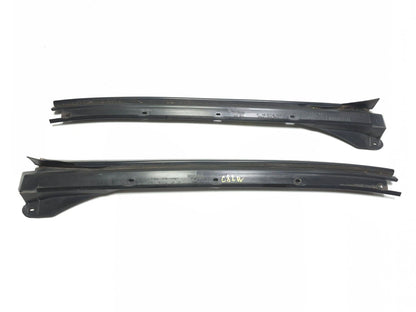 2013 Cadillac Escalade Esv Platinum Front Windshield Outer Molding Pair OEM