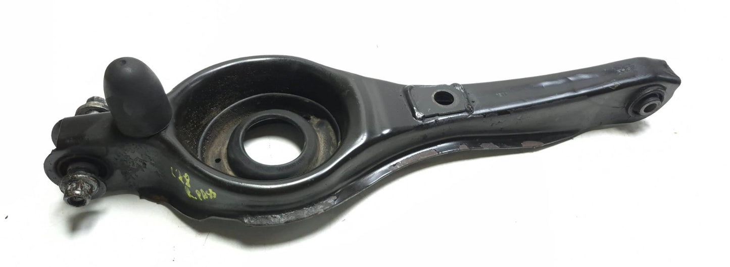 2012 Volvo C30 Rear Control Arm Passenger Side Right 3pcs OEM