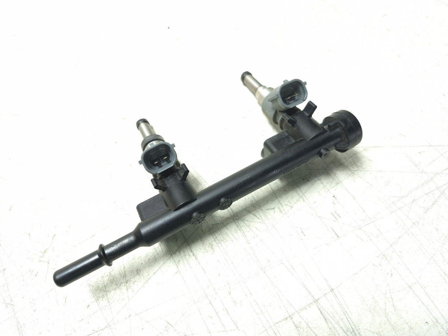2019 Kawasaki Z400 Er400d Fuel Injector W/ Rail Assy OEM